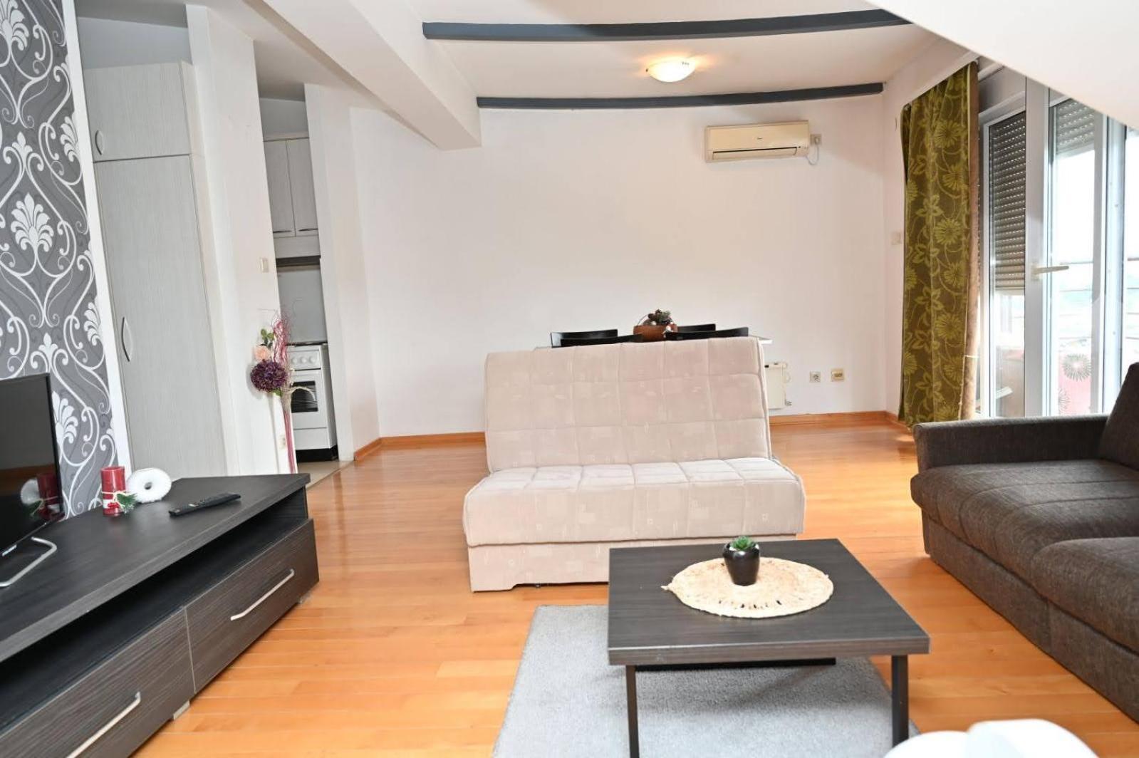 Garmani Apartment Vrnjacka Banja Ngoại thất bức ảnh