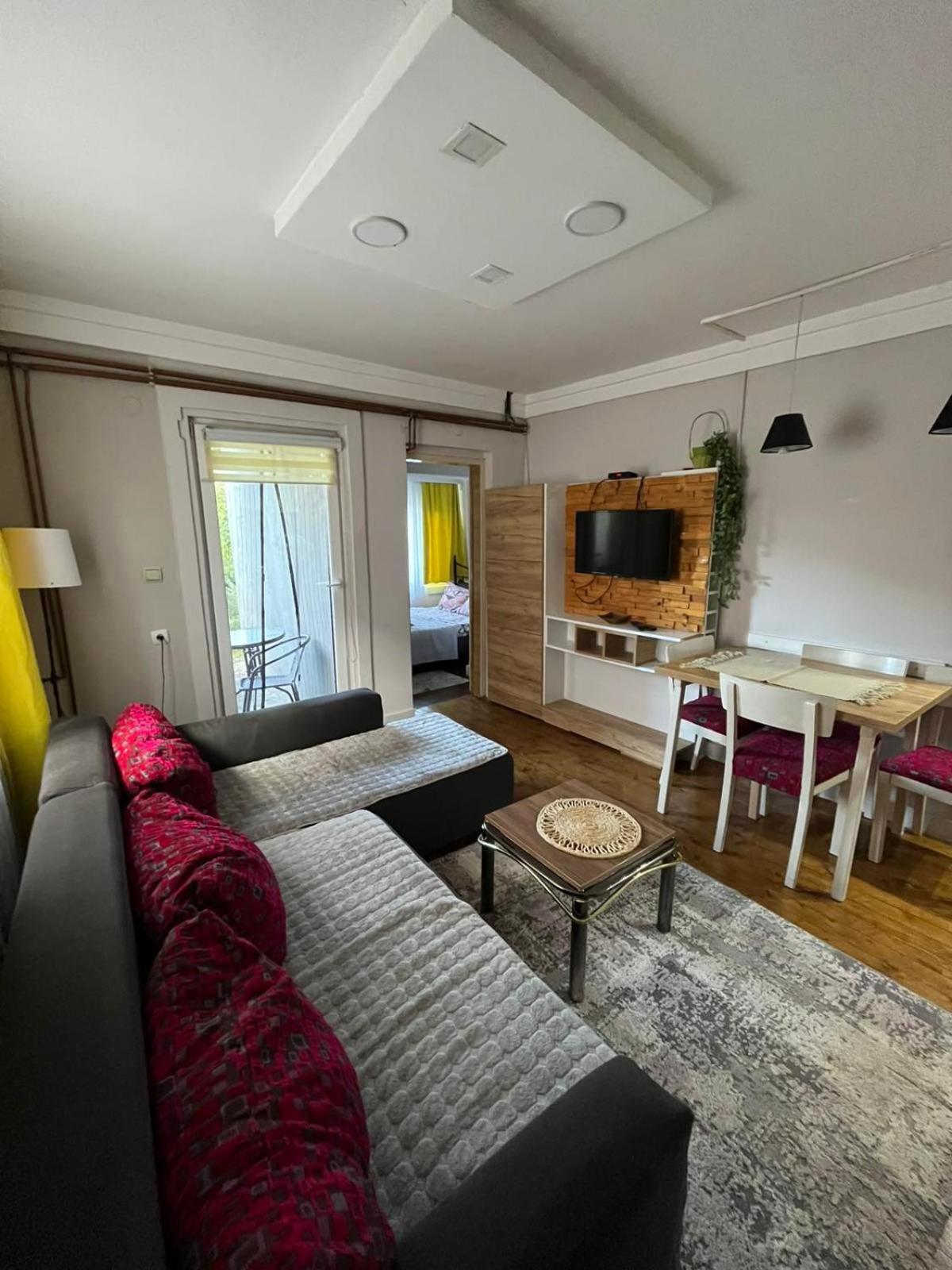 Garmani Apartment Vrnjacka Banja Ngoại thất bức ảnh
